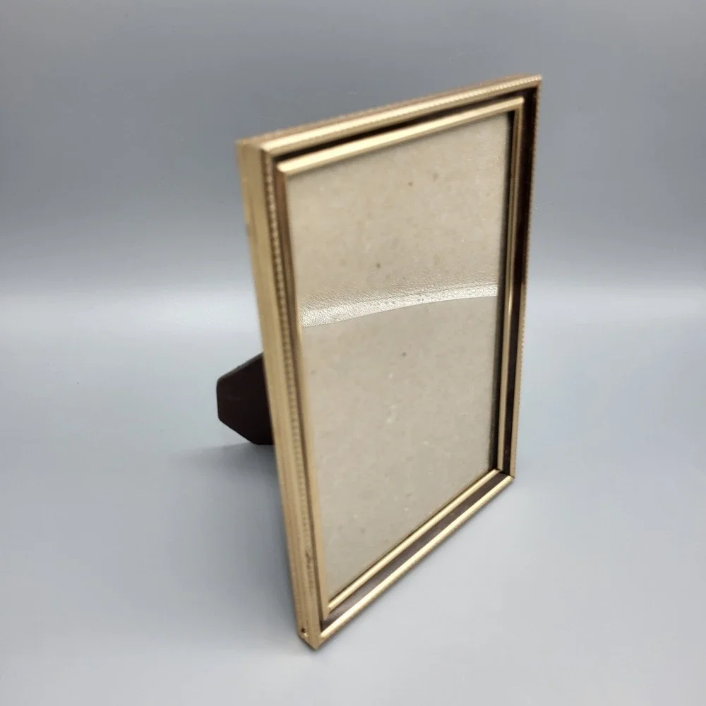 Vintage Picture Photo Frame Ornate Brown and Gold Tone Trim 5